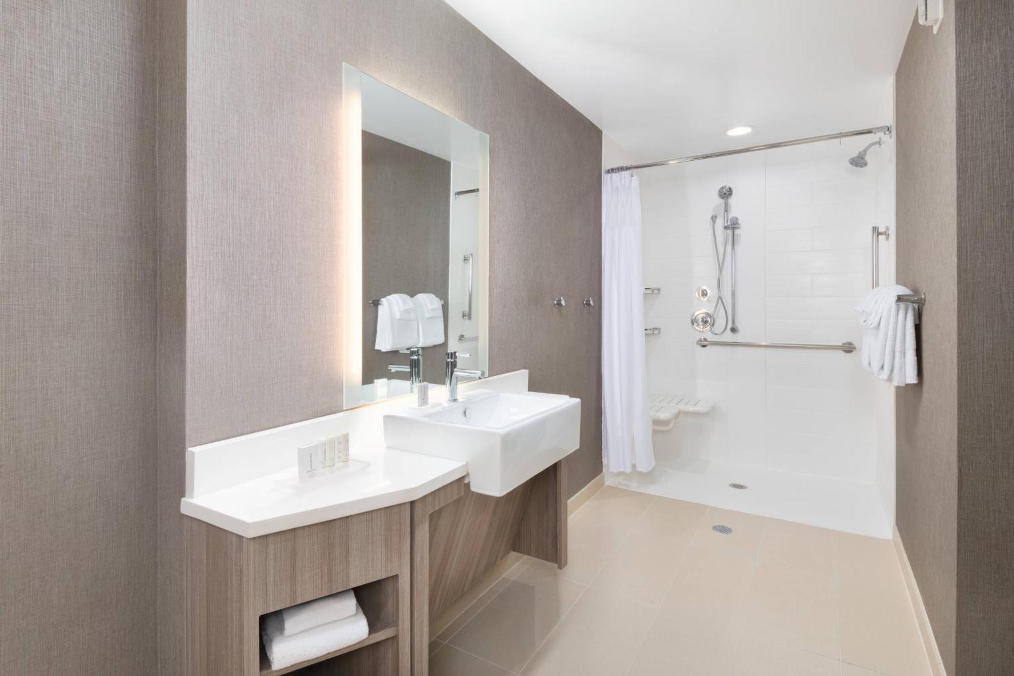 Springhill Suites By Marriott Тифтон Экстерьер фото